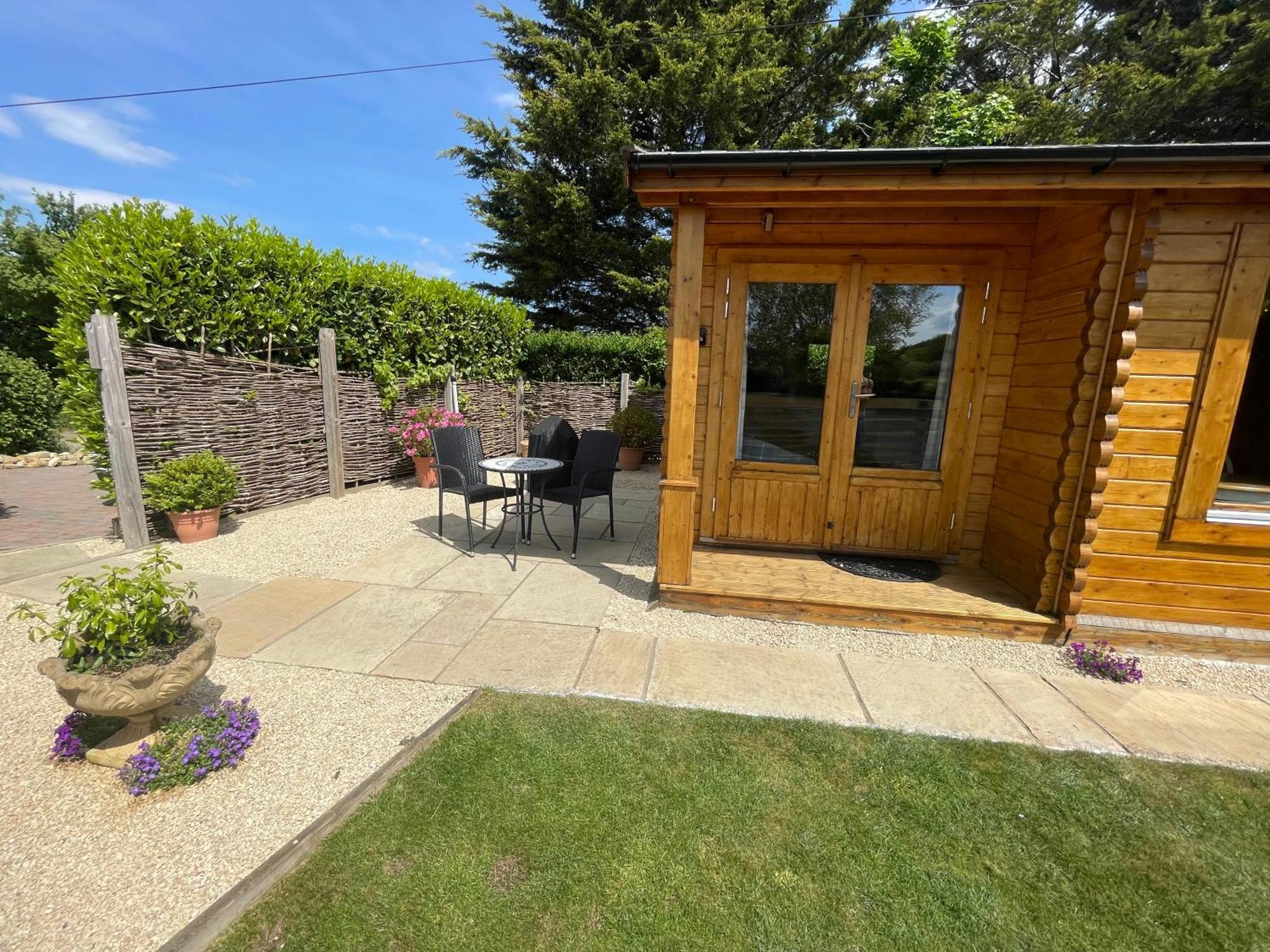 Keepers Lodges Broadway  Exterior photo